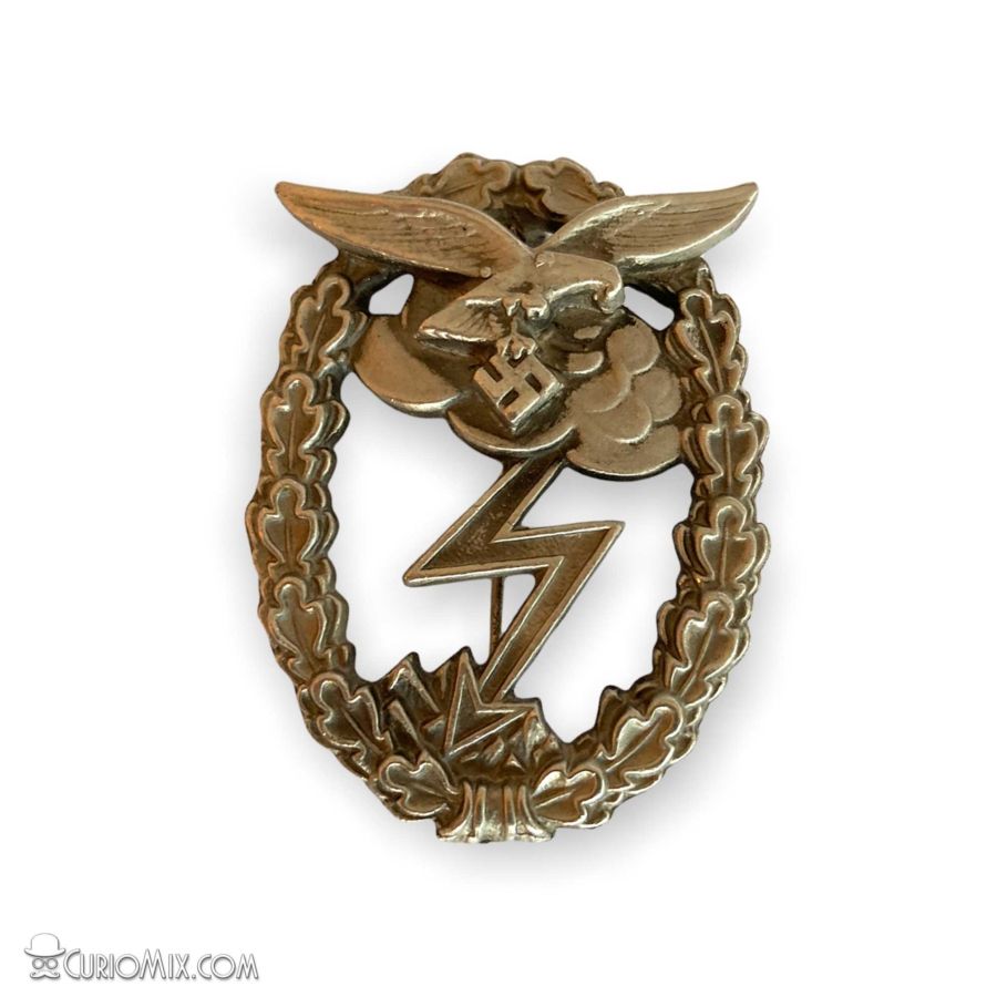 German Luftwaffe WW2 Badge