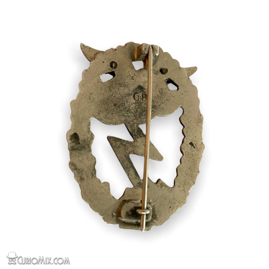 German Luftwaffe WW2 Badge - Image 2