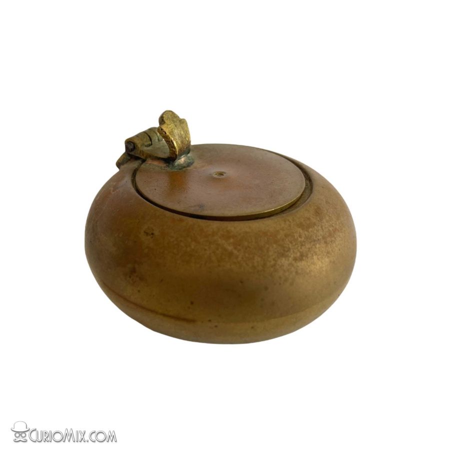 Pocket Ashtray with Lid - Image 2