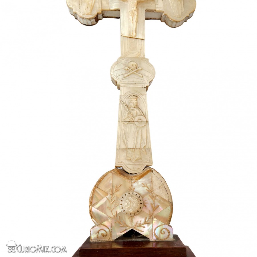 Engraved Mother of Pearl Cross - Image 4