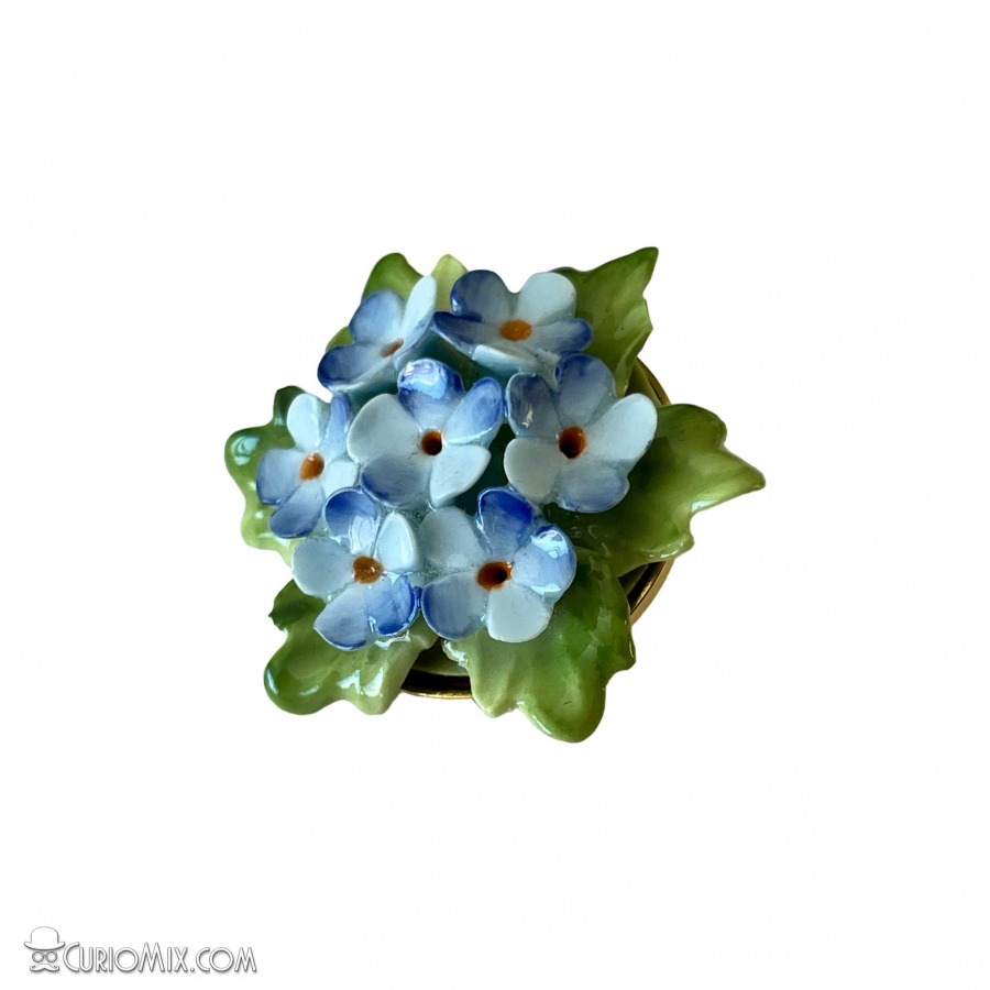 Harrods China Brooch - Image 3