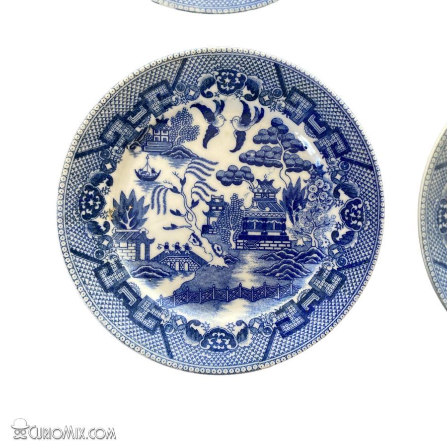 Blue Willow Plates - Image 4