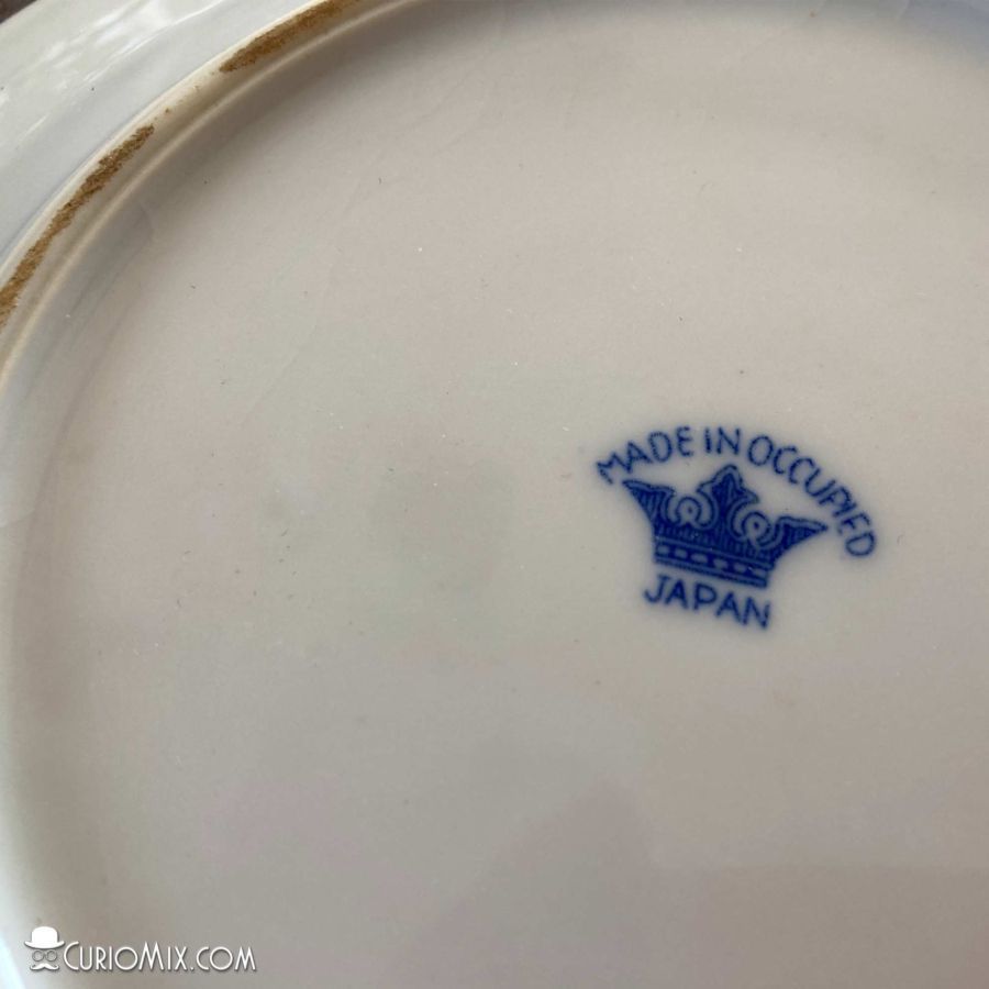 Blue Willow Plates - Image 9