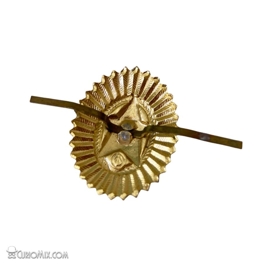 Russian Military Hat Badge - Image 2
